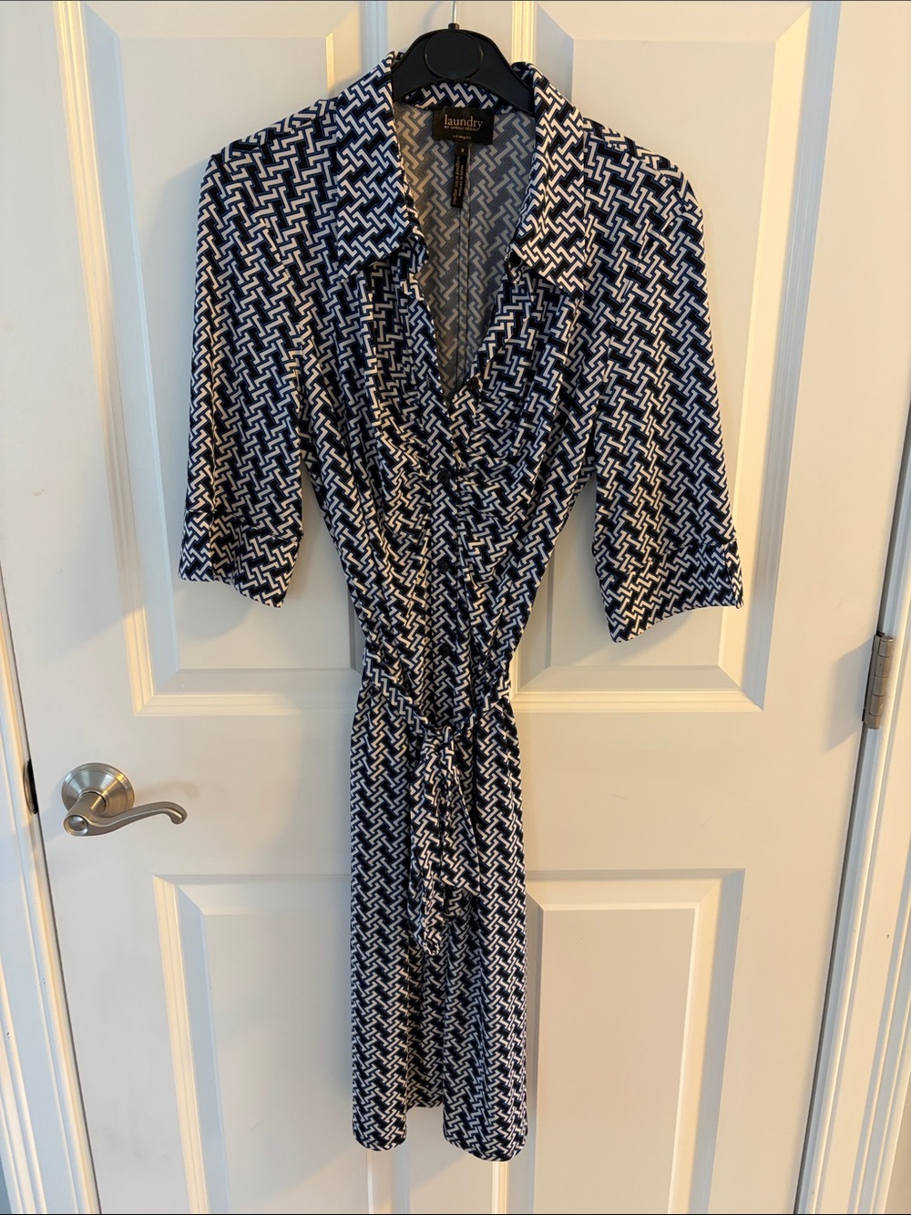 Laundry by Shelli Segal wrap dress size 8